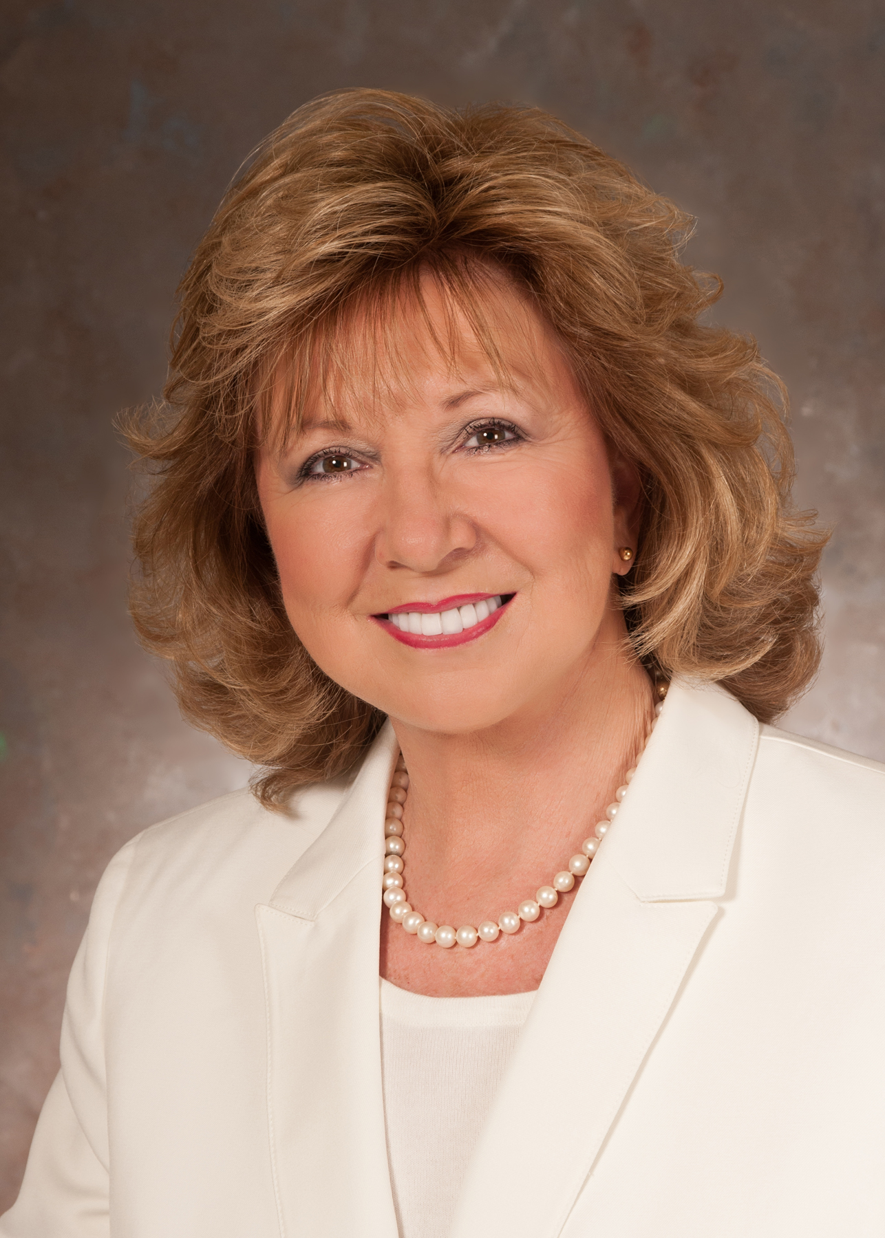 Claudia, Johnson